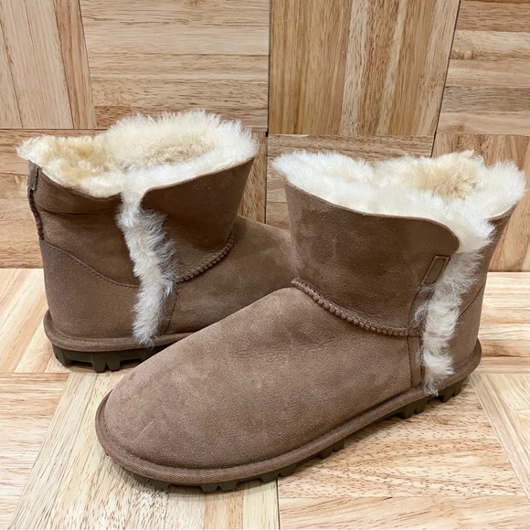 KIRKLAND Signature Genuine Sheepskin Shearling Short Boots Size 8 - Picture 1 of 12